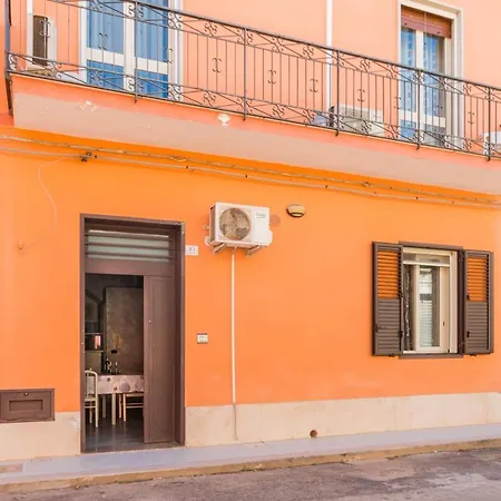 Lilla's House Near The Beach, Parking & Wifi
