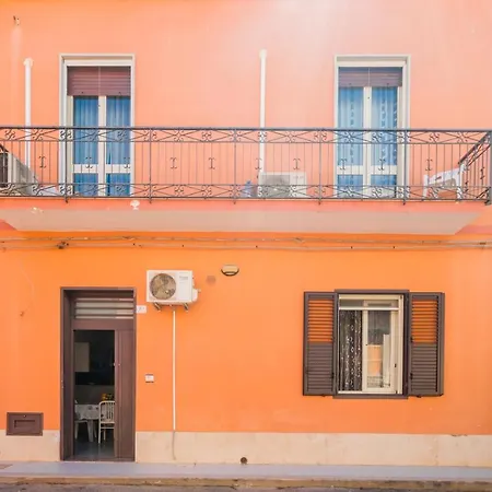 Holiday home Lilla's House Near The Beach, Parking & Wifi Avola