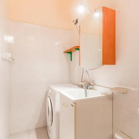 Holiday home Lilla's House Near The Beach, Parking & Wifi *
