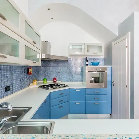 Casa vacanze Lilla's House Near The Beach, Parking & Wifi